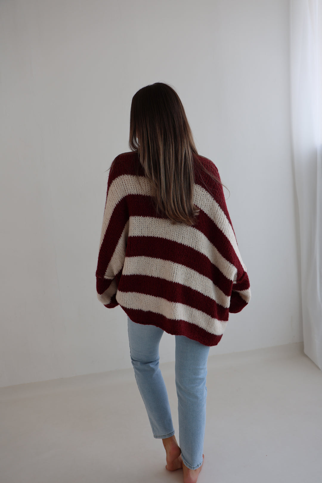 Gestreifter Cardigan mit goldenen Manschettenknöpfen Claire