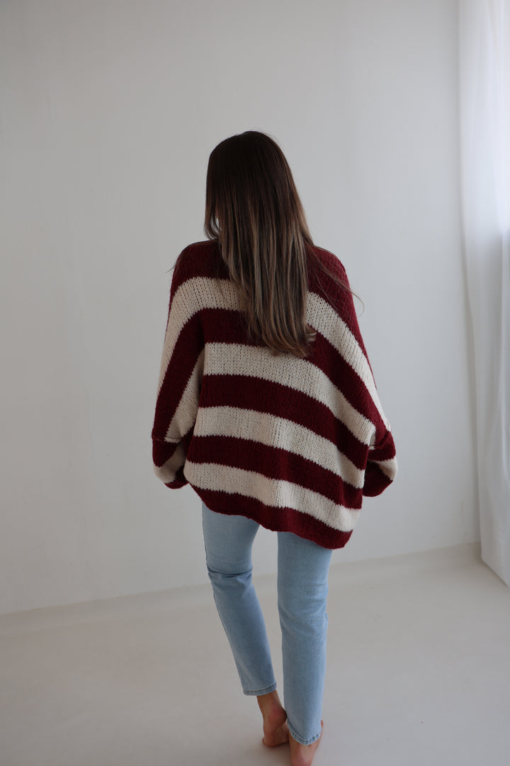 Gestreifter Cardigan mit goldenen Manschettenknöpfen Claire