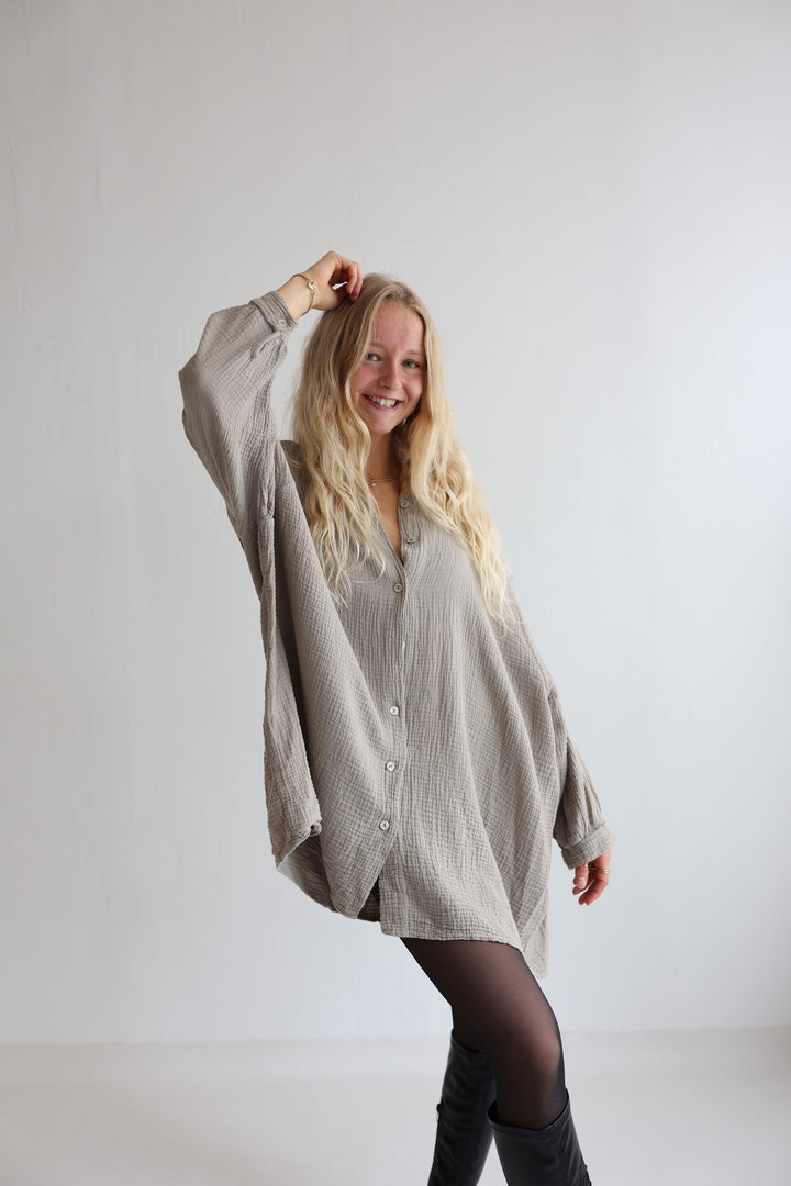Oversize Blusenhemd aus Musselin (einfarbig)