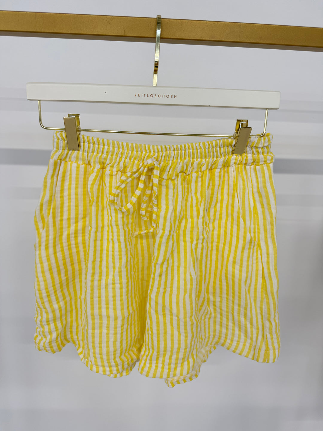 KURZE MUSSELINSHORTS MIT STREIFEN LEMON (B-WARE)