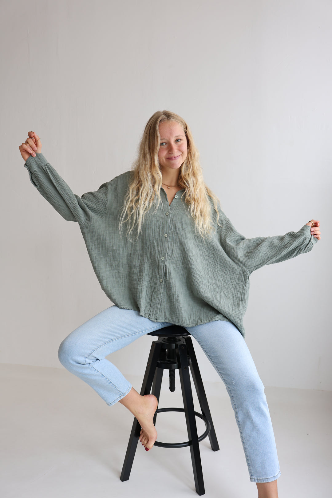 Kurzes Blusenhemd aus Musselin (einfarbig)