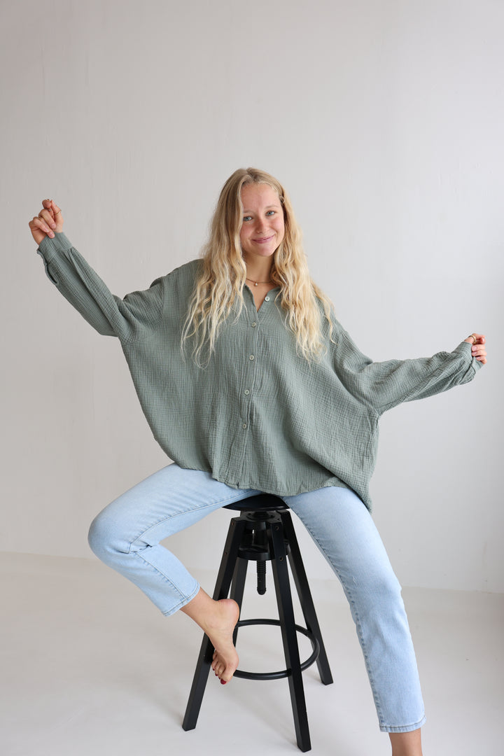 Kurzes Blusenhemd aus Musselin (einfarbig)