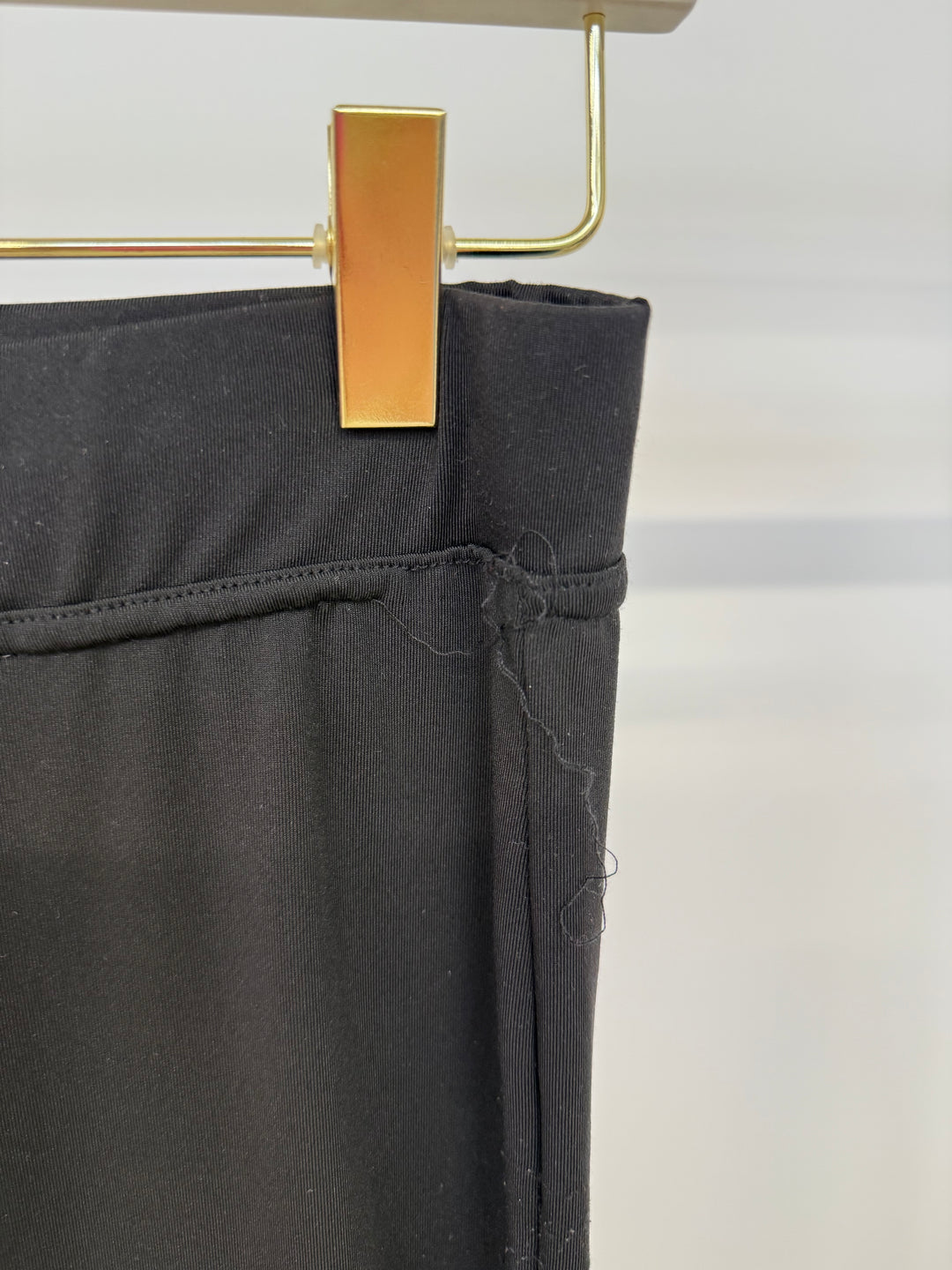 SOFT FLARED PANTS SCHWARZ GR.M/L (B-WARE)