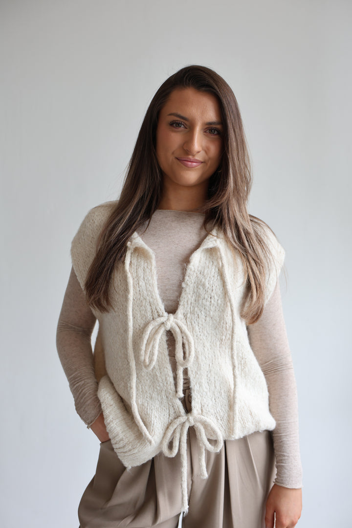 Weste mit Schleifen Lilly