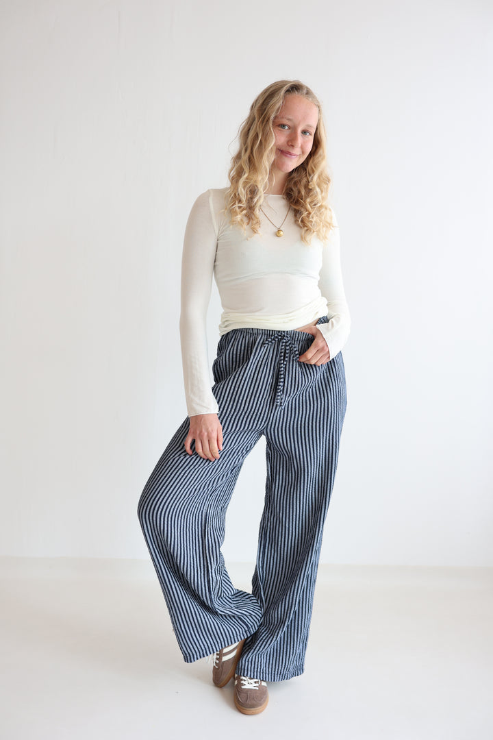 Lange Musselinhose mit Streifen Little Lines