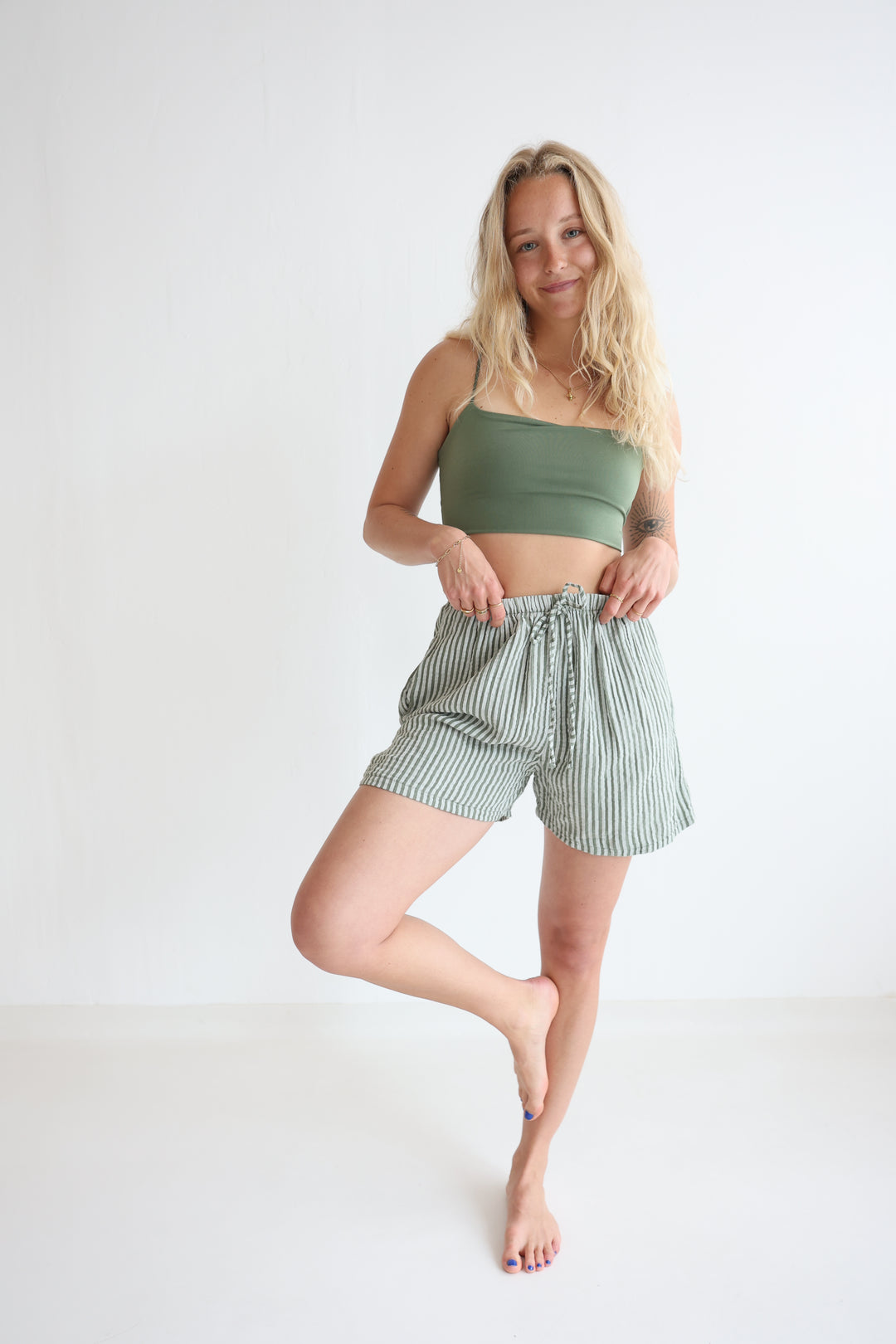 Kurze Musselinshorts Little Lines