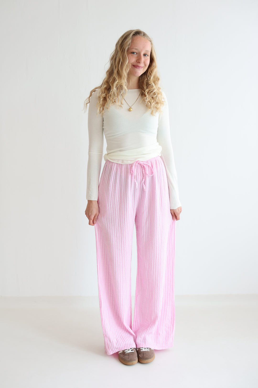 Lange Musselinhose mit Streifen Little Lines