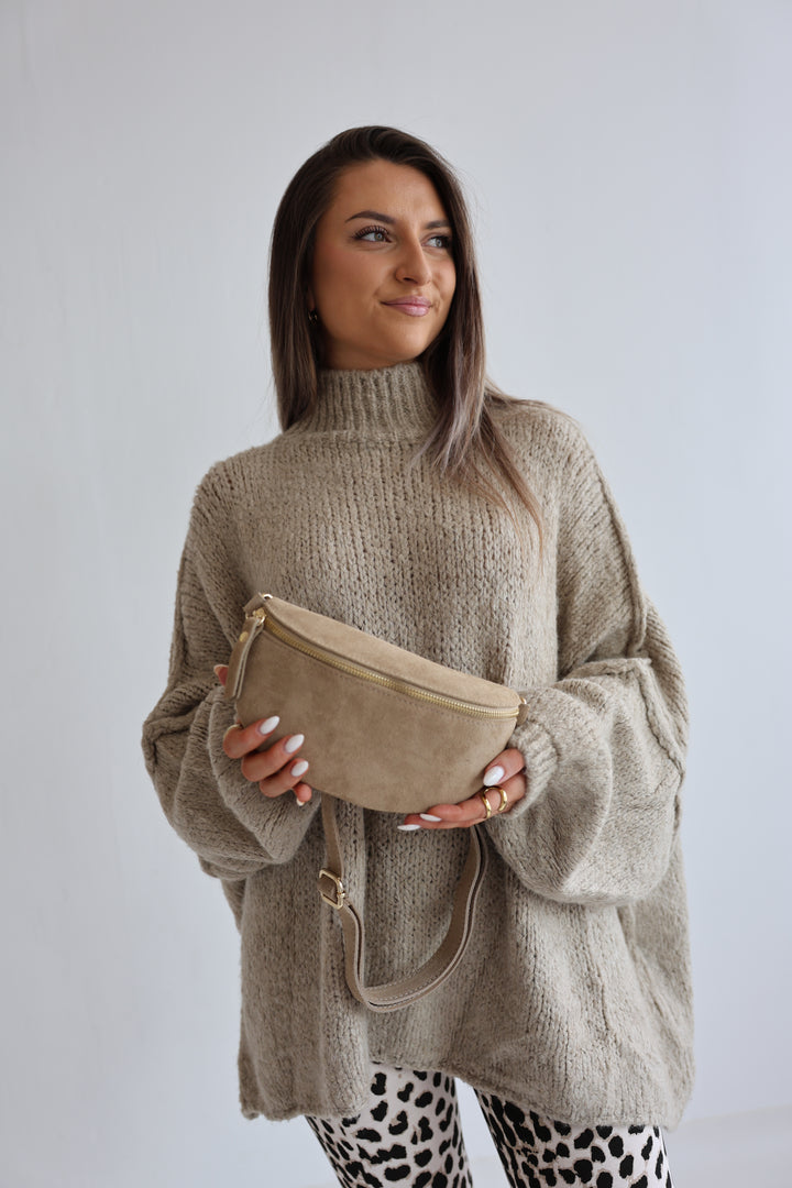 Crossbody Bag Small aus Wildleder