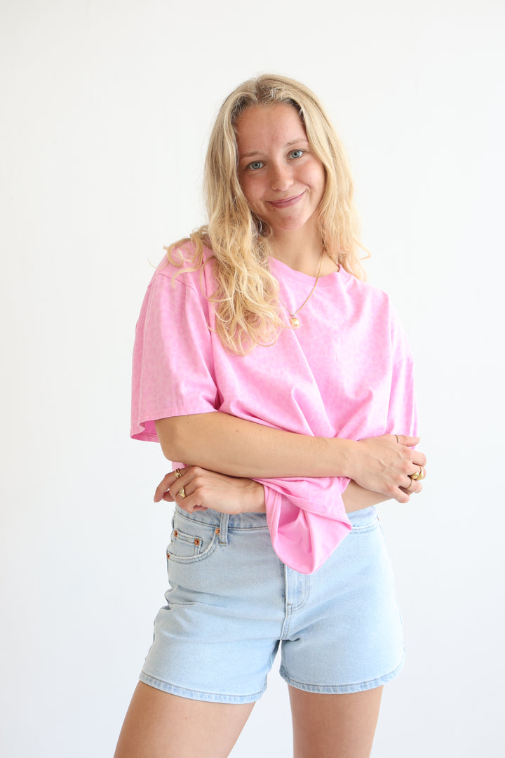 Oversize T-Shirt mit Leoprint