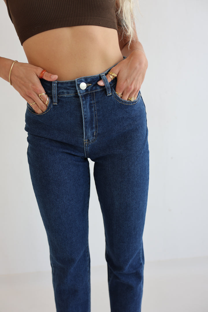 Mom Jeans Dark Blue Days