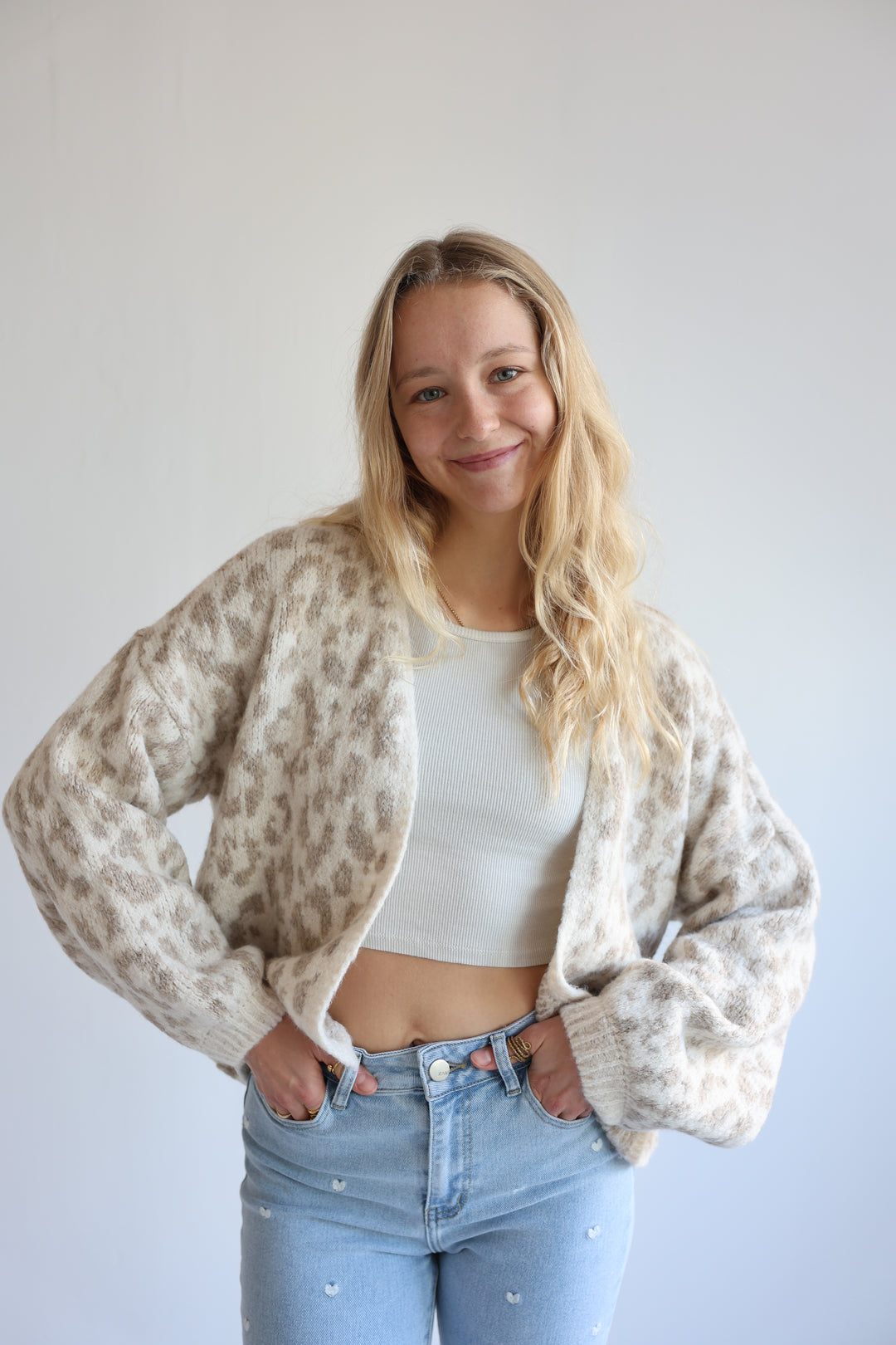 Offener Cardigan mit Leoprint
