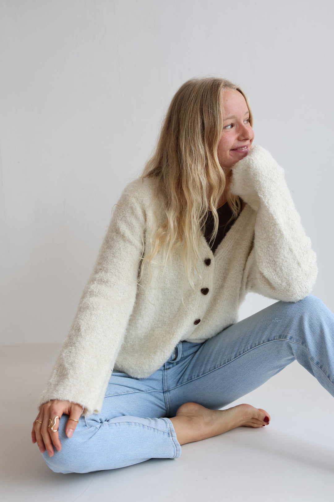 Kuscheliger Cardigan mit Herzknöpfen Tara