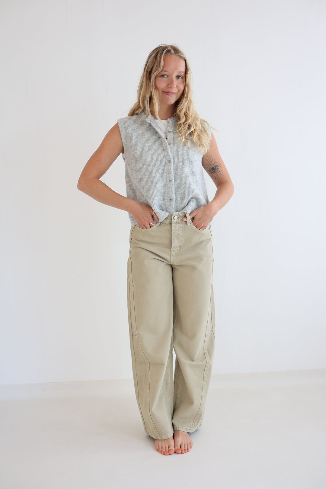 Relaxed Barrel Fit Jeans Juna