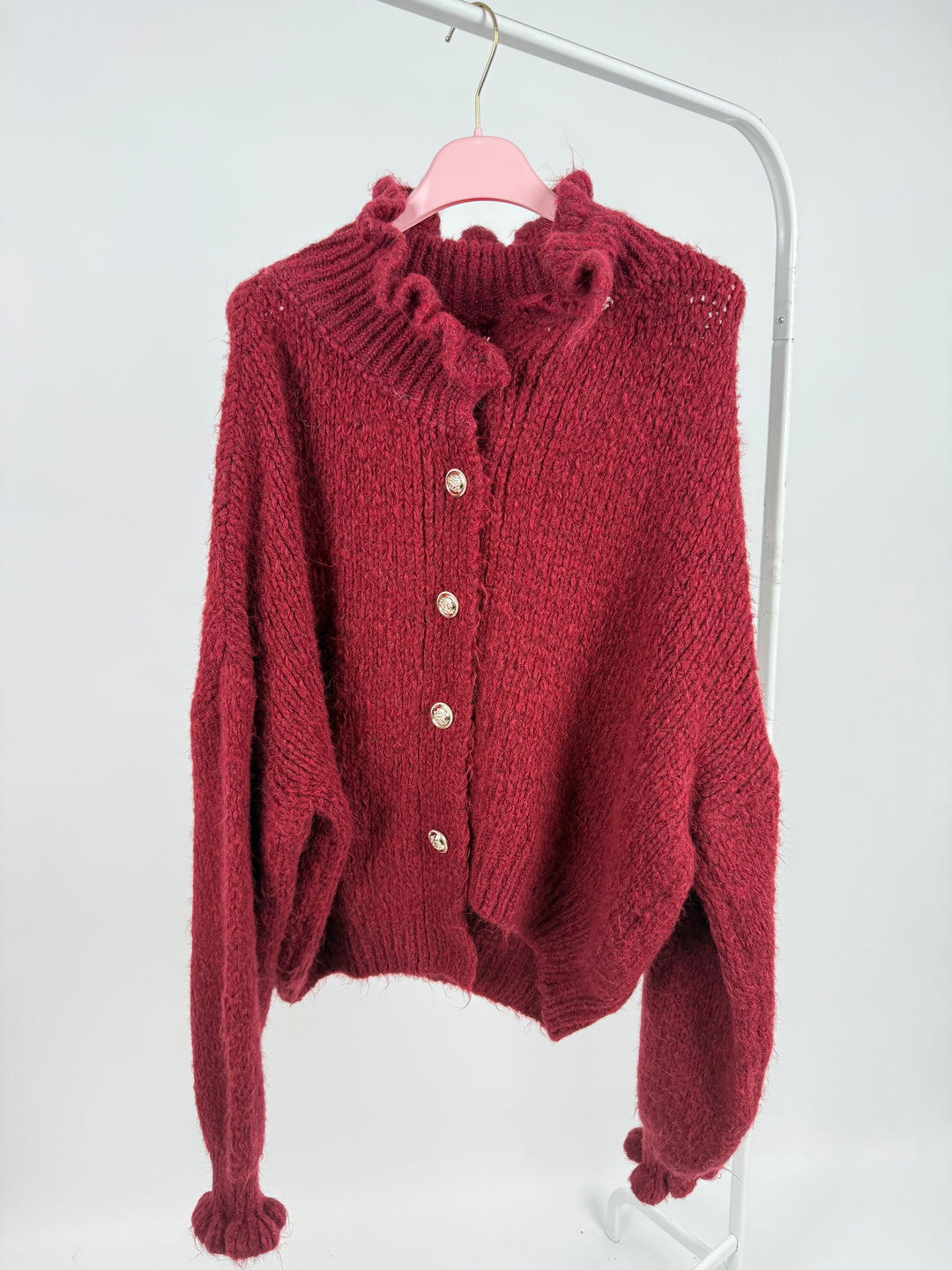 CARDIGAN MIT RÜSCHEN MELLI BORDEAUX (B-WARE)