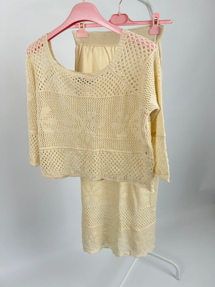 GEHÄKELTER ZWEITEILER CAPRI EINHEITSGRÖSSE (B-WARE)