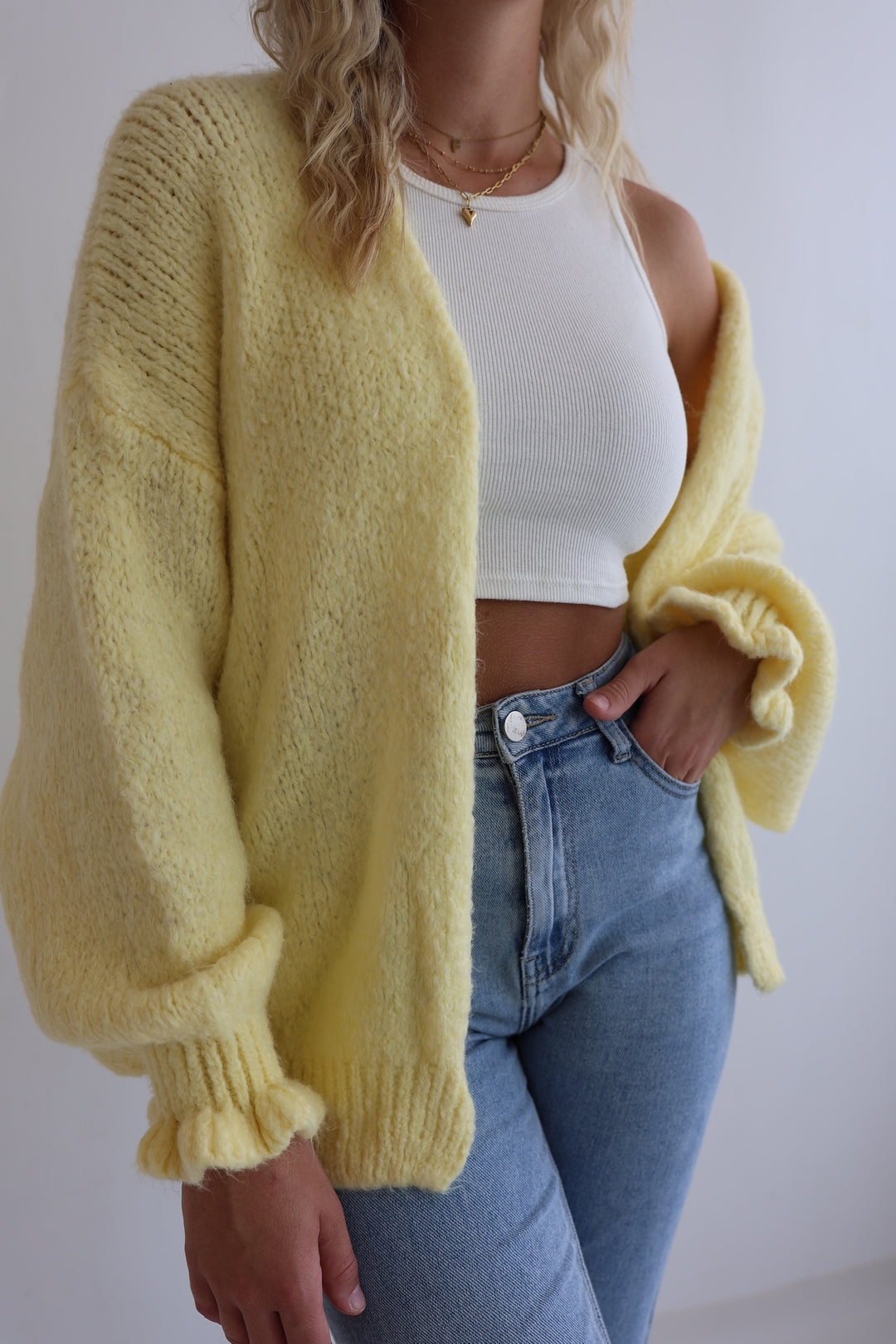 Offener Cardigan mit Rüschenärmeln Clara