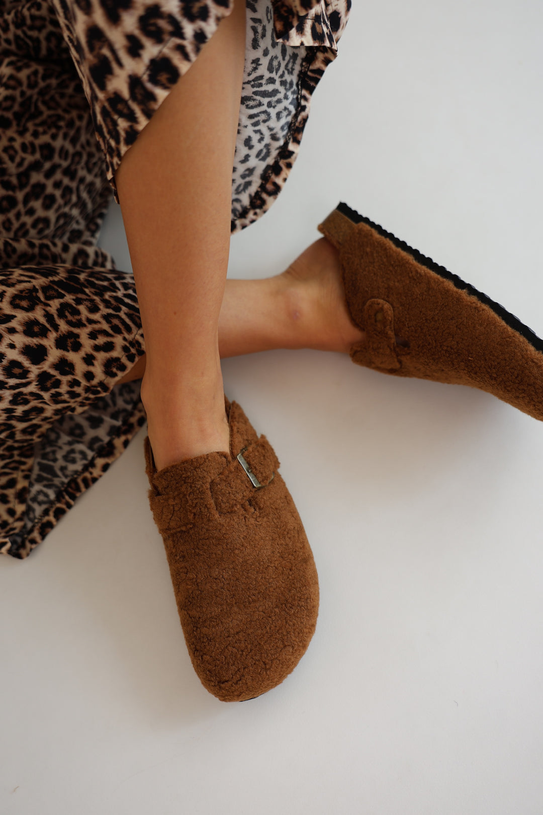 Pantolette Fluffy Sheep