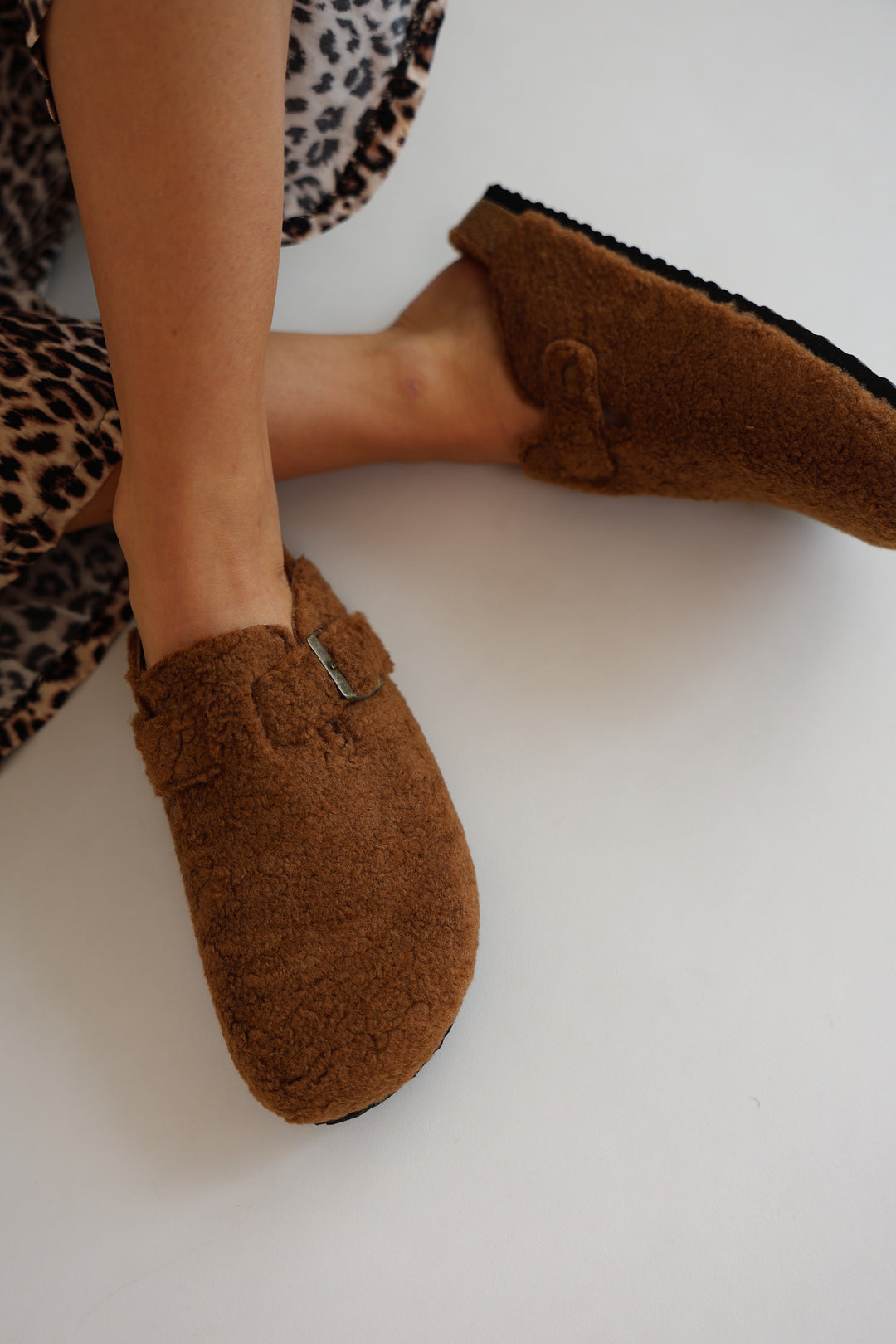 Pantolette Fluffy Sheep