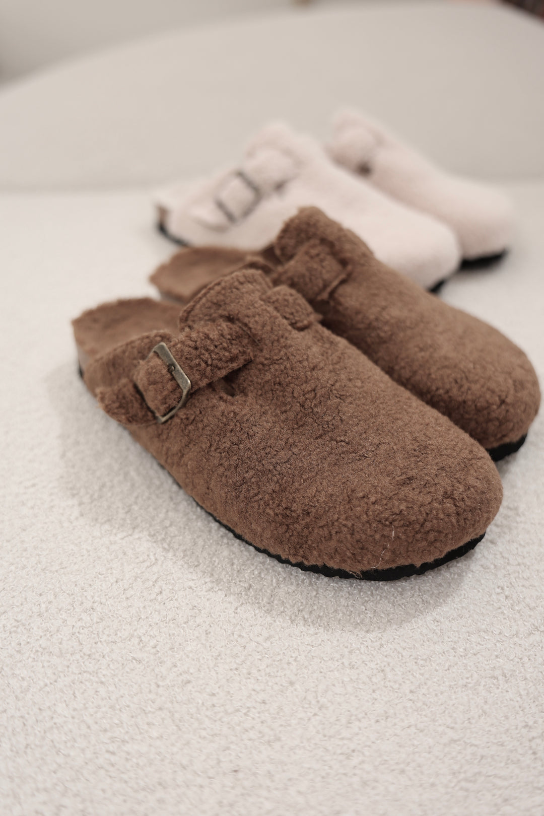 Pantolette Fluffy Sheep