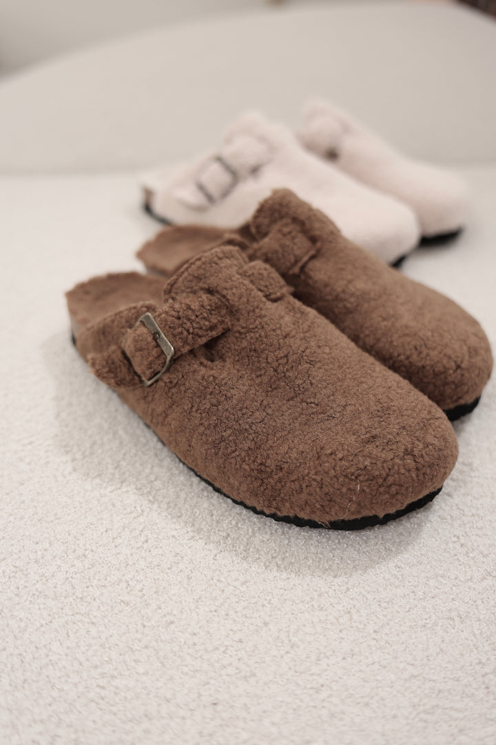 Pantolette Fluffy Sheep