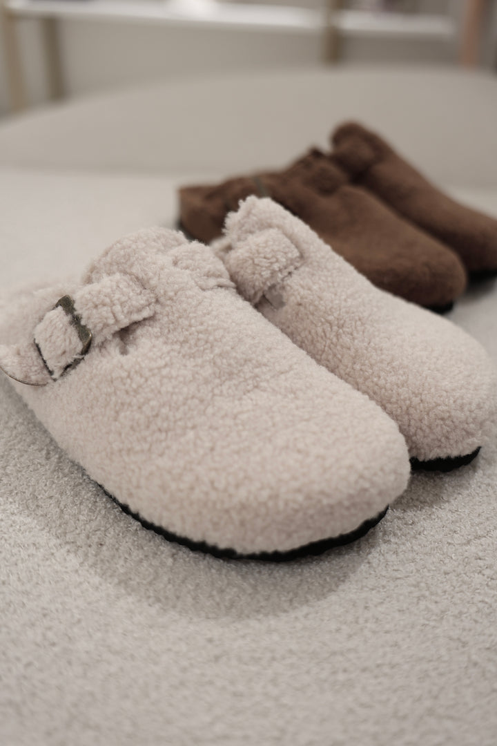 Pantolette Fluffy Sheep