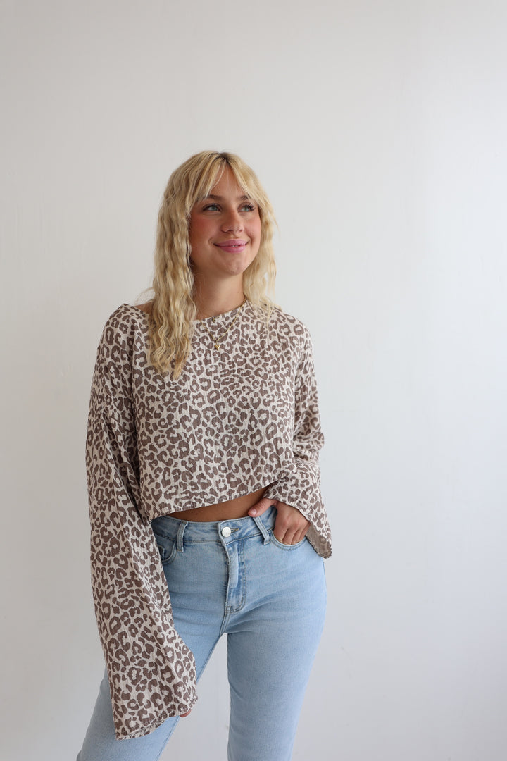 Off-Shoulder Musselinshirt mit Leoprint Liz