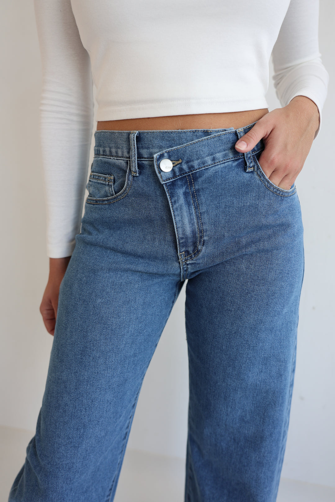 Extra Long Jeans mit Asymmetrischem Bund Viki