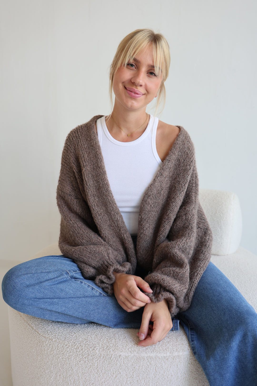 Offener Cardigan mit Rüschenärmeln Clara