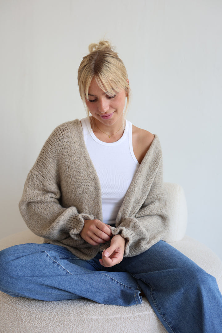 Offener Cardigan mit Rüschenärmeln Clara