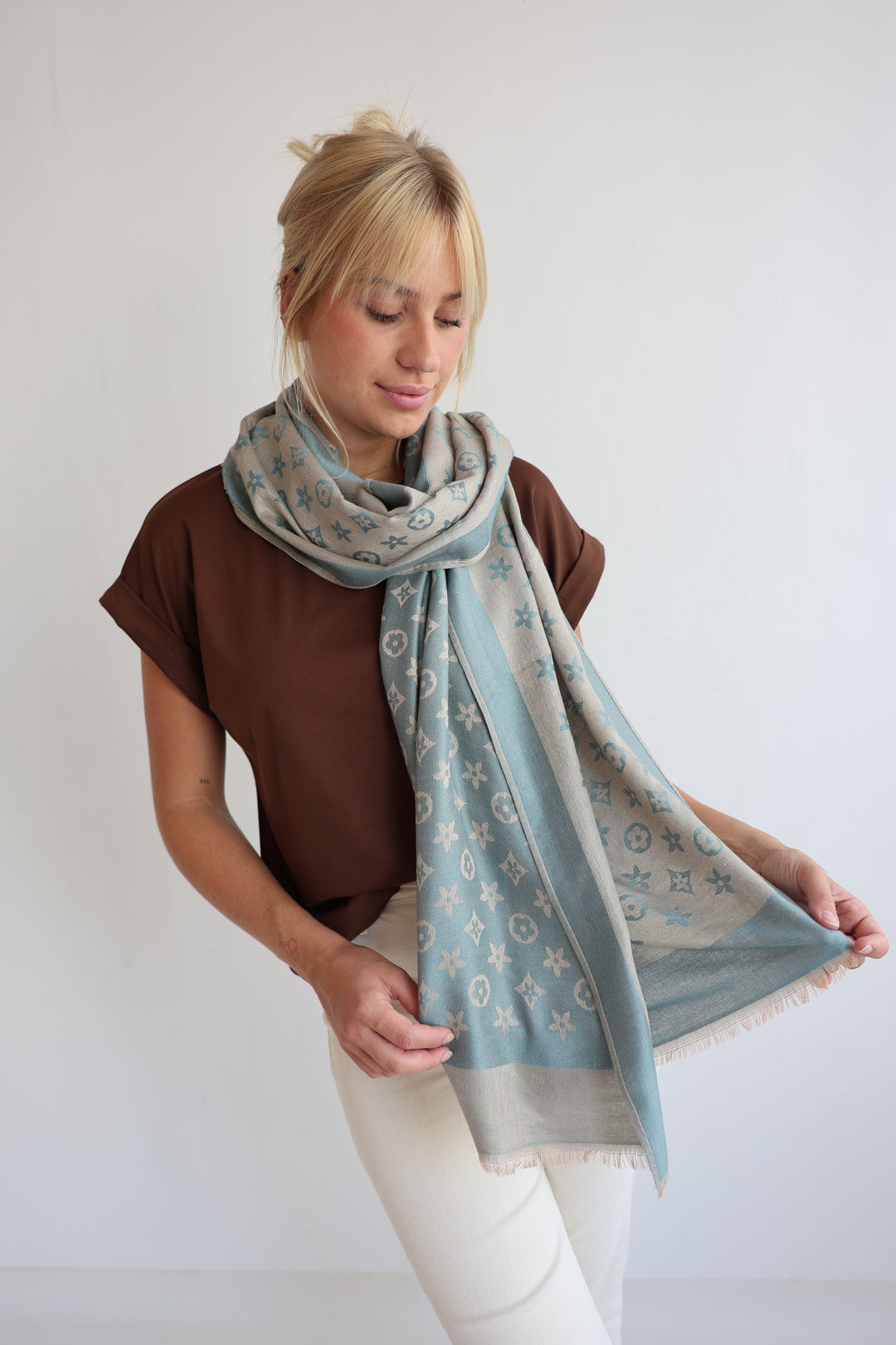 Großes Tuch mit Print Louise