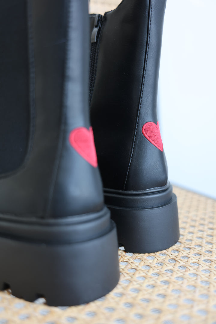Chelsea Boots Red Heart