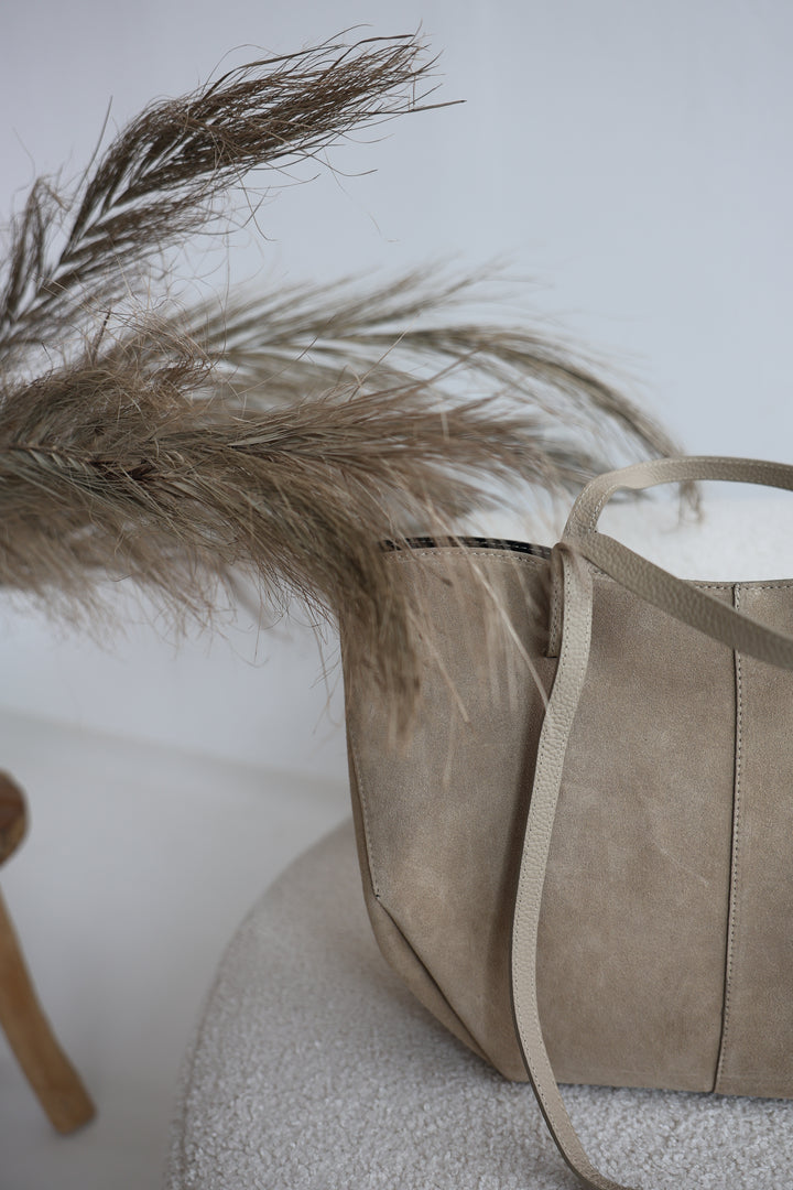 Vintage Tote Bag aus Wildleder Pia