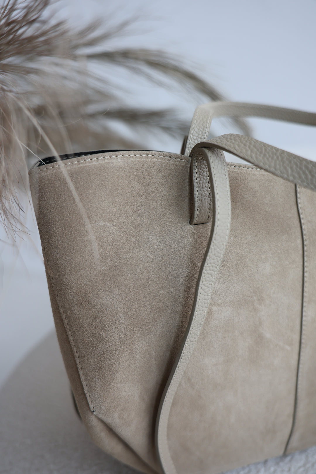 Vintage Tote Bag aus Wildleder Pia