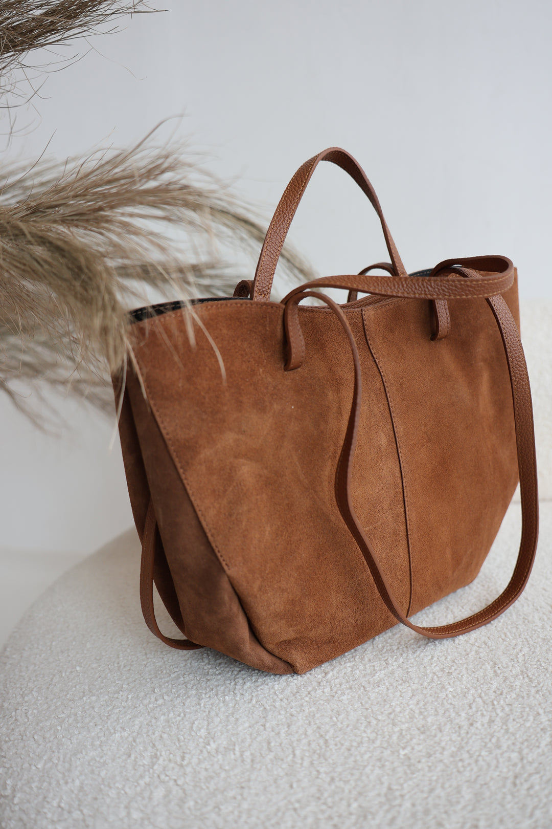 Vintage Tote Bag aus Wildleder Pia