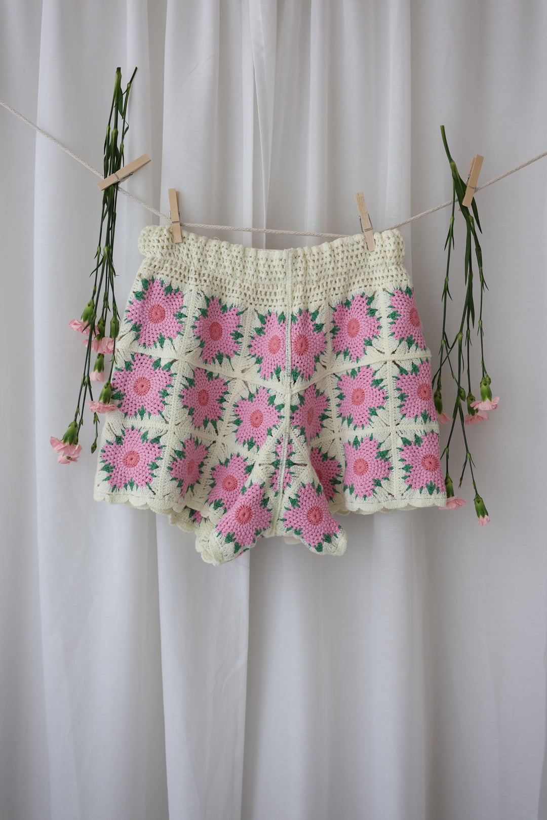 Gehäkelte Shorts Pink Flowers