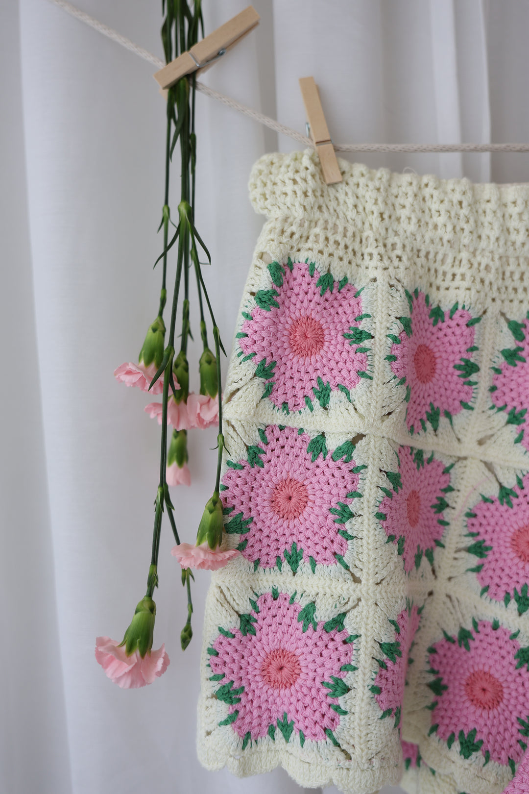Gehäkelte Shorts Pink Flowers