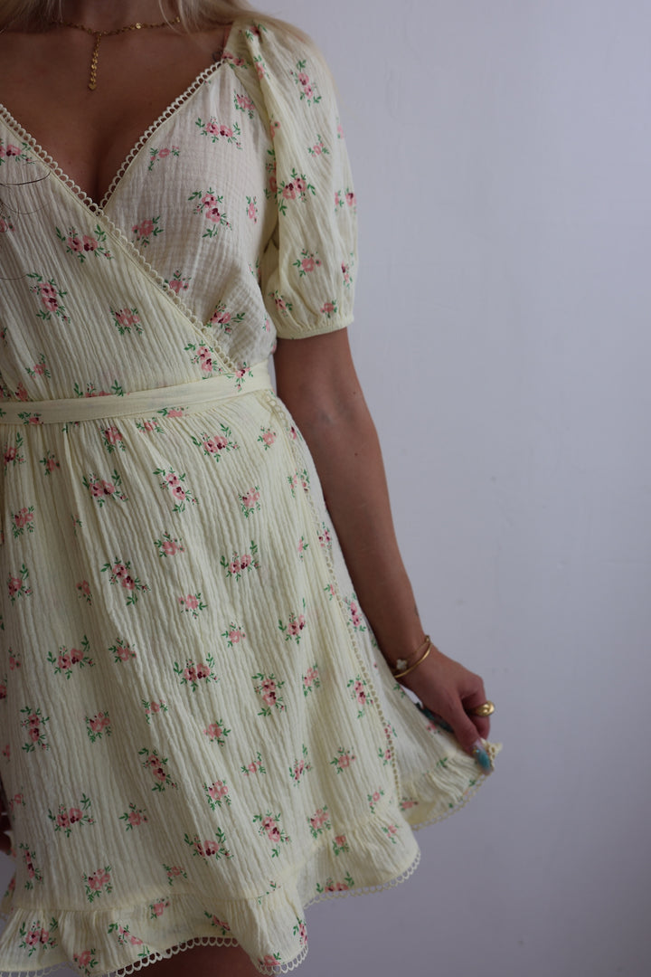 Kleid aus Musselin Summer Roses