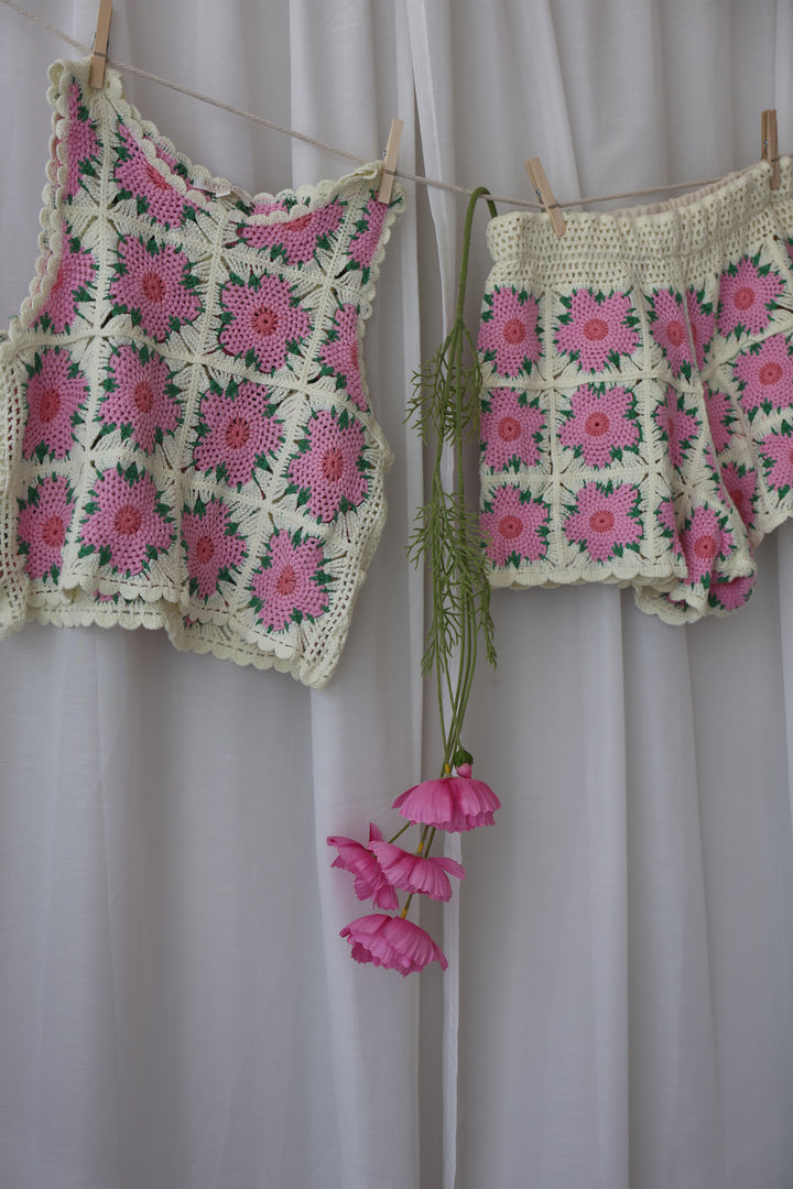 Gehäkeltes Top Pink Flowers