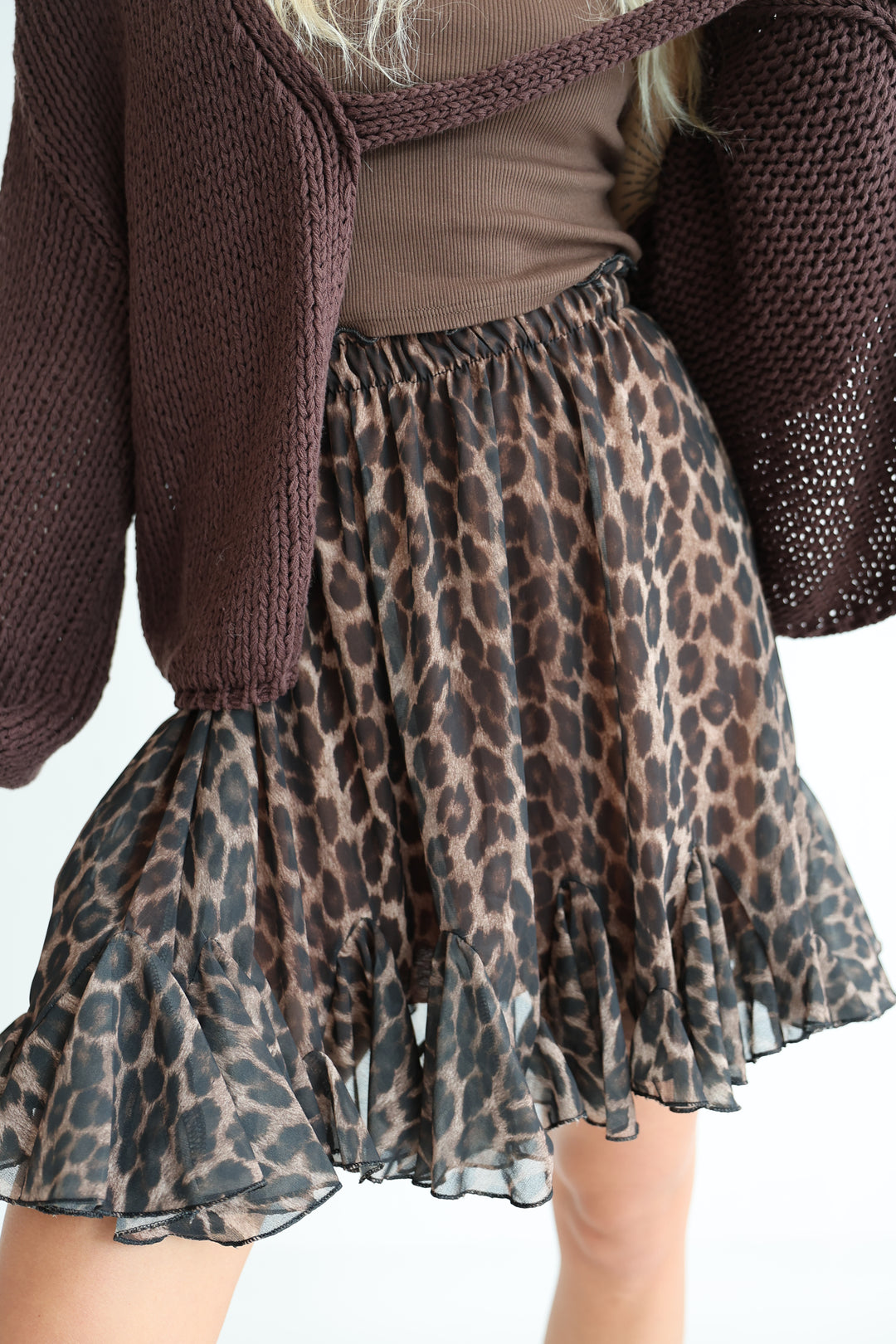 Kurzer Volantrock mit Leoprint Mona