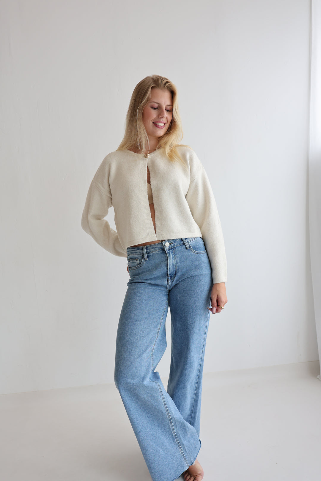 Cardigan Halo Button