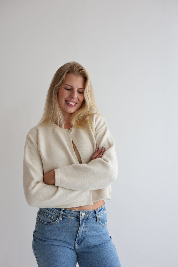 Cardigan Halo Button