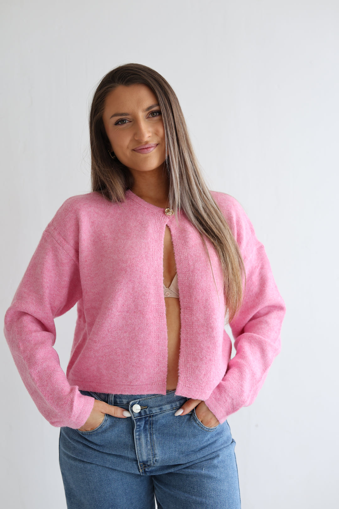 Cardigan Halo Button