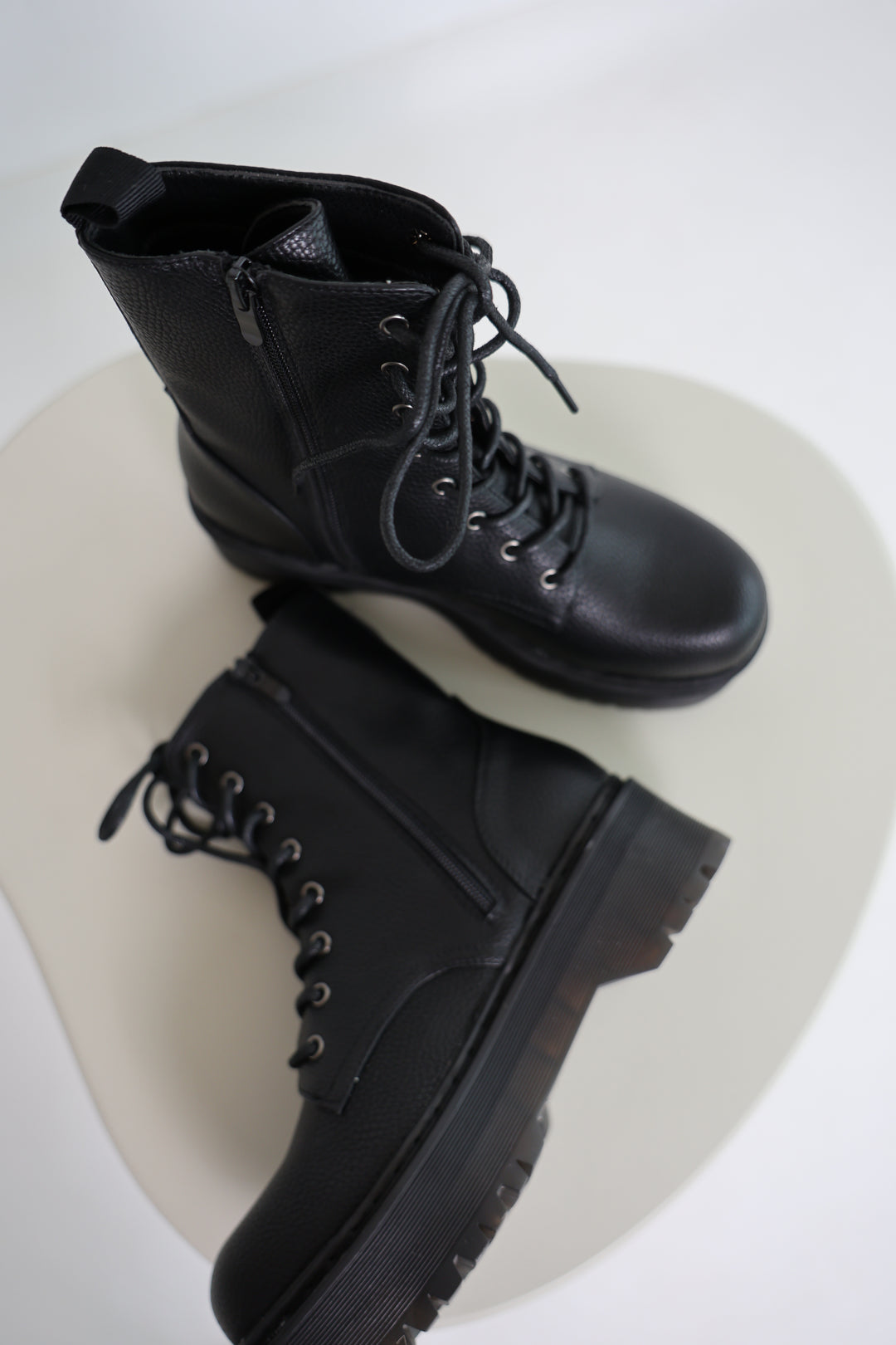 Plateau Boots Velvet