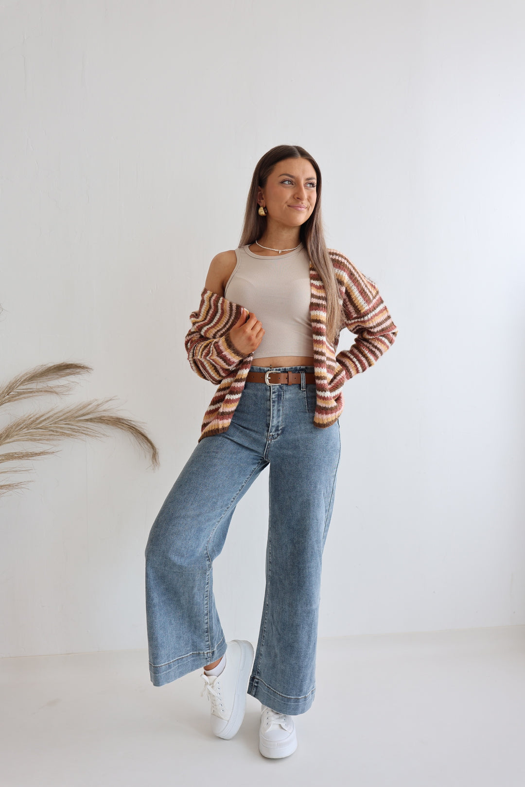 Short Wide Leg Jeans mit Gürtel Kendra