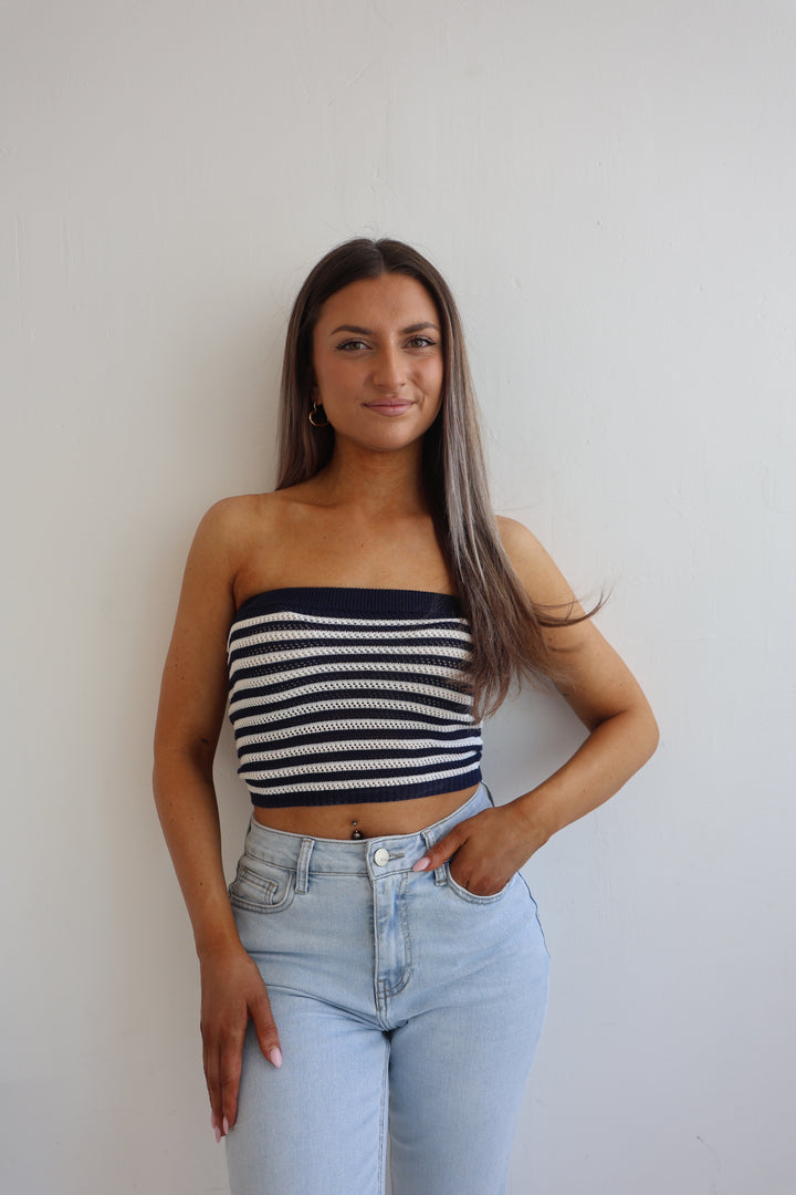 Bandeautop in Häkeloptik Marine