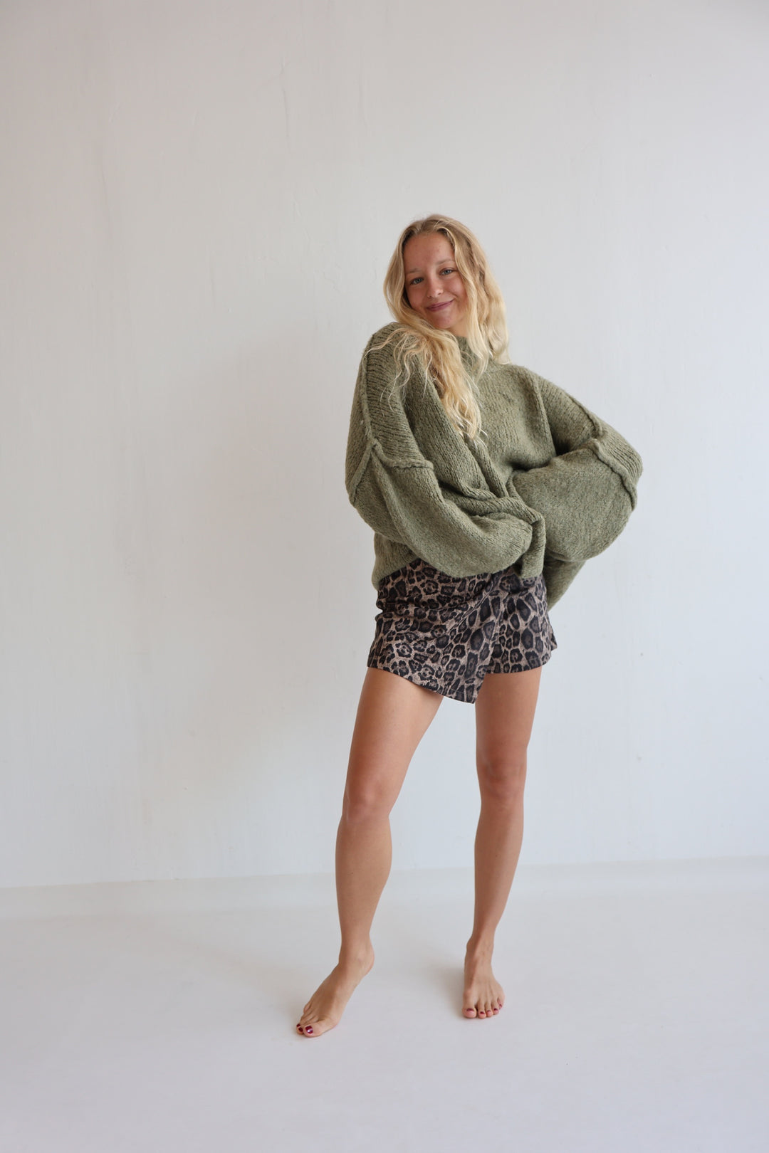 Wildleder Hosenrock mit Leoprint