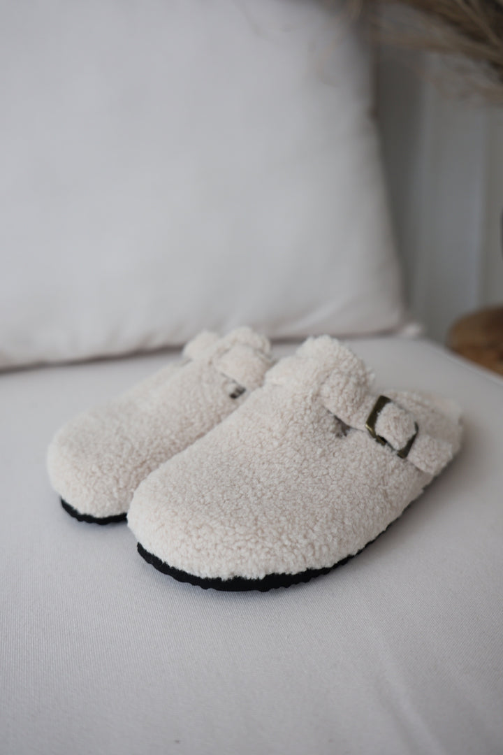 Pantolette Fluffy Sheep