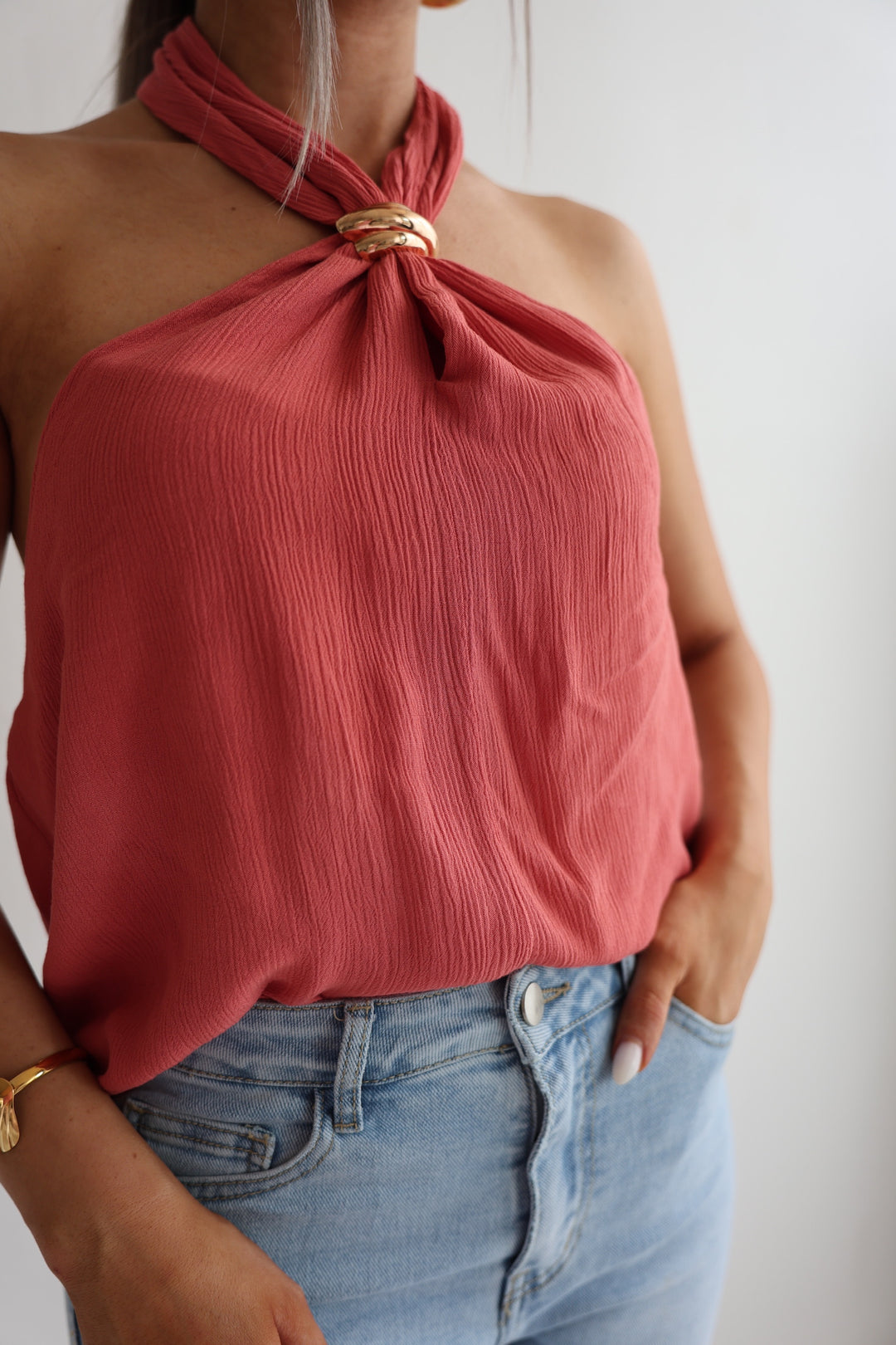 Neckholder Top aus Viskose Aurora