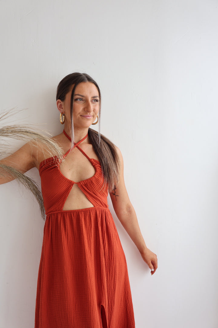 Langes Musselinkleid mit Cut-Outs Leona (einfarbig)