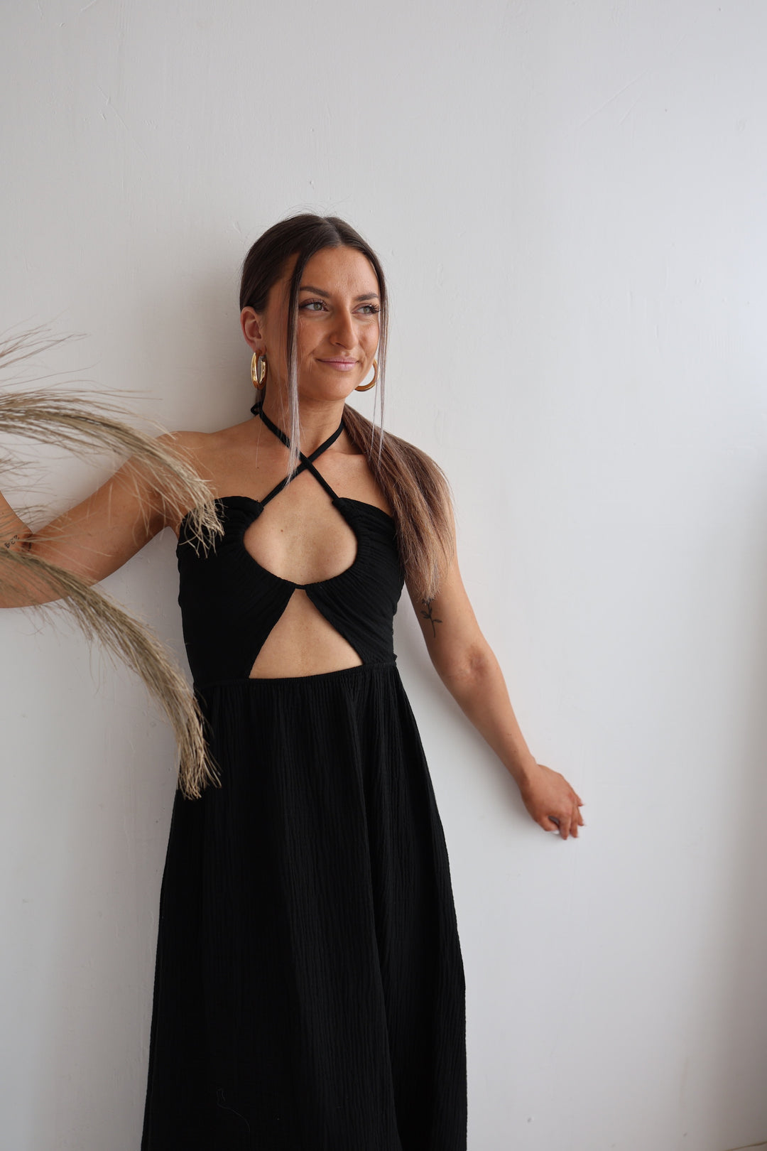 Langes Musselinkleid mit Cut-Outs Leona (einfarbig)